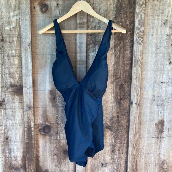 YOU DI AN
One Piece Swimsuit Tummy Control Bathing Suit  Crisscross - Picture 2 of 9